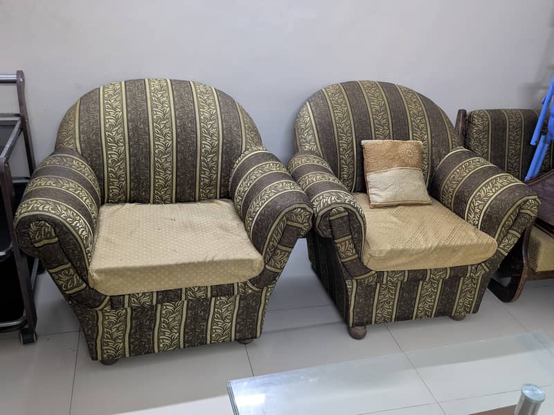 5+5 seater sofa 1