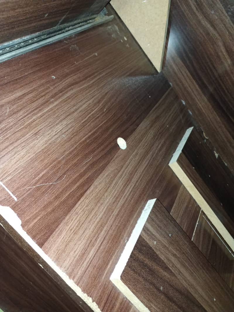 Computer Table 7