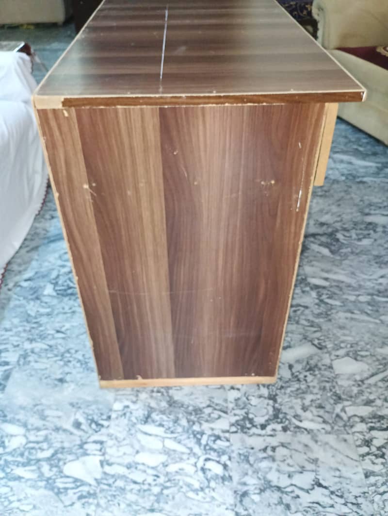 Computer Table 8