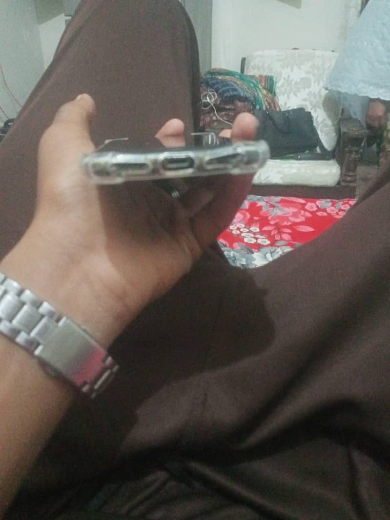 Apple iPhone 7 0