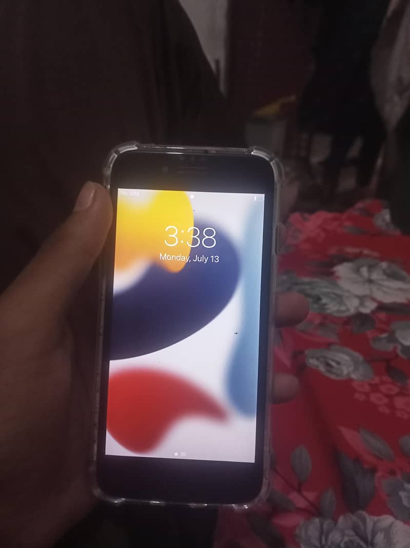 Apple iPhone 7 1