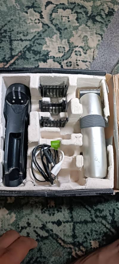 Hair trimmer