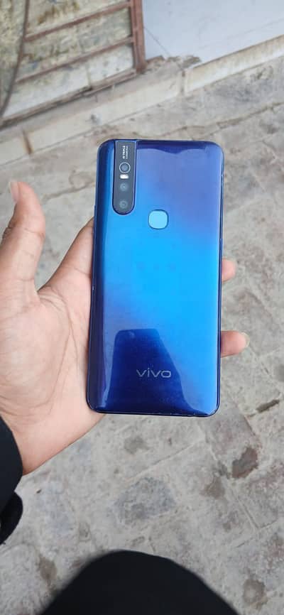 Vivo V15