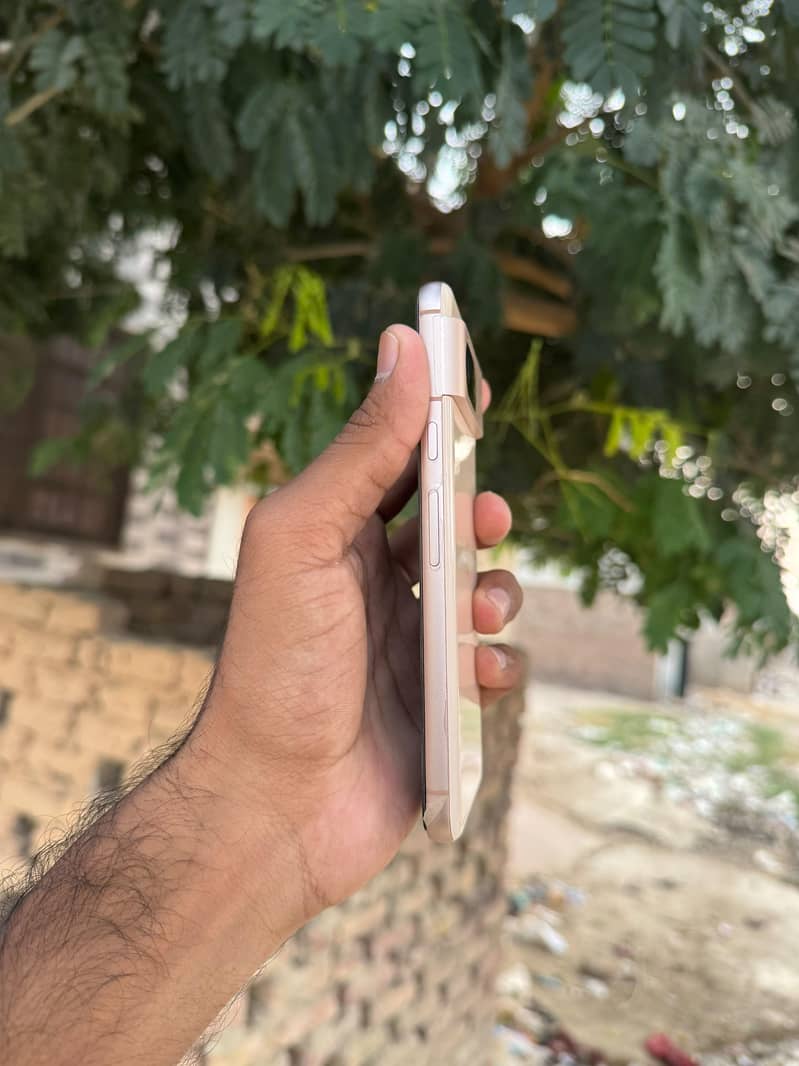 Google Pixel 8 1
