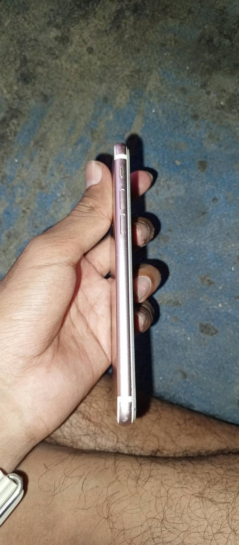 Apple iPhone 7 4