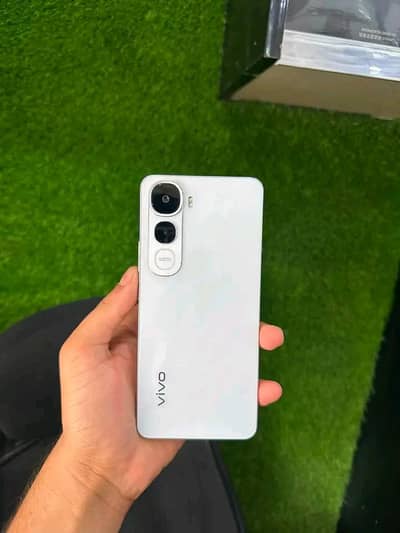 Vivo Y400 12+256 GB 0324=37=61=241 WhatsApp Number