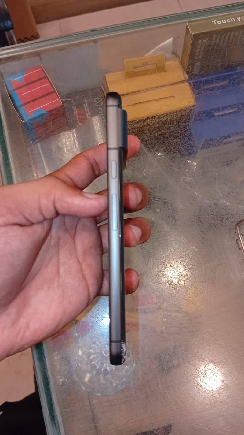 Google Pixel 8 2