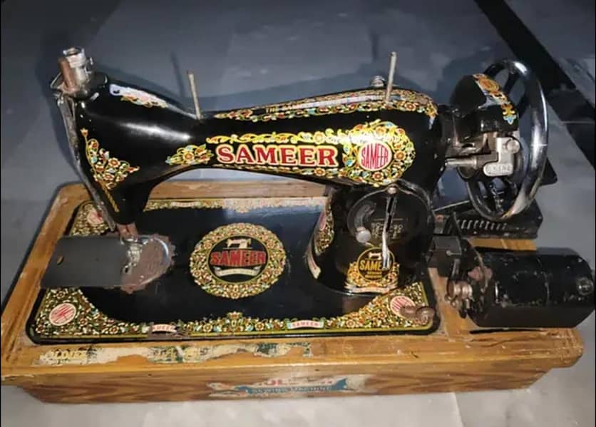 Sameer Motorized Sewing Machine – Good Condition 1