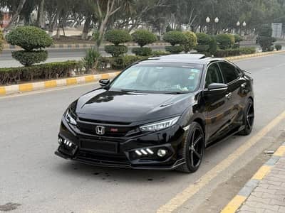 Honda Civic 1.5 RS turbo