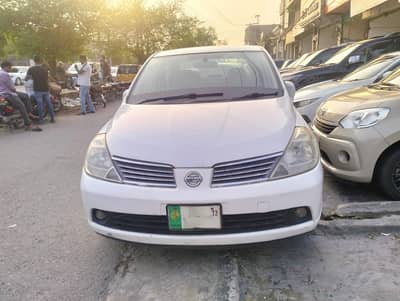 Nissan Tiida 2007