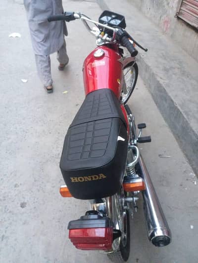 Honda. 125/1997