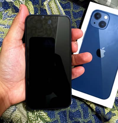 Apple iPhone 13