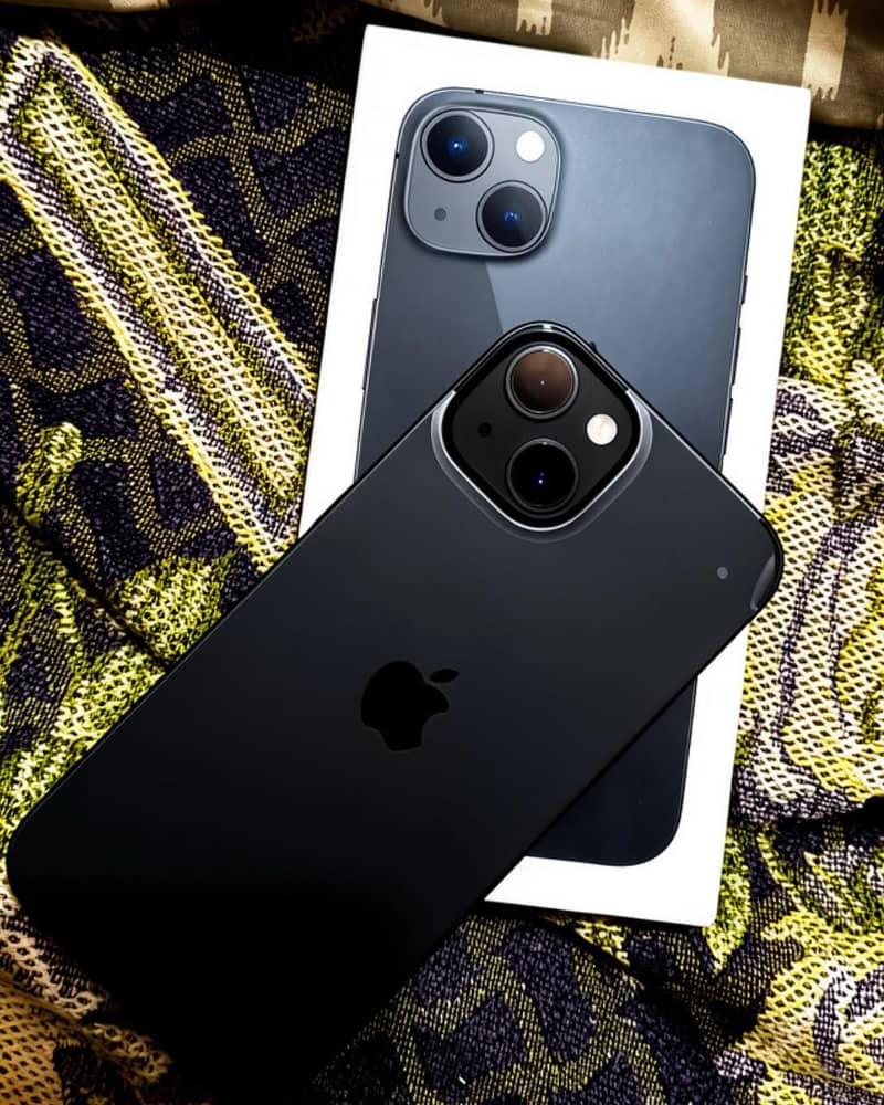 Apple iPhone 13 4