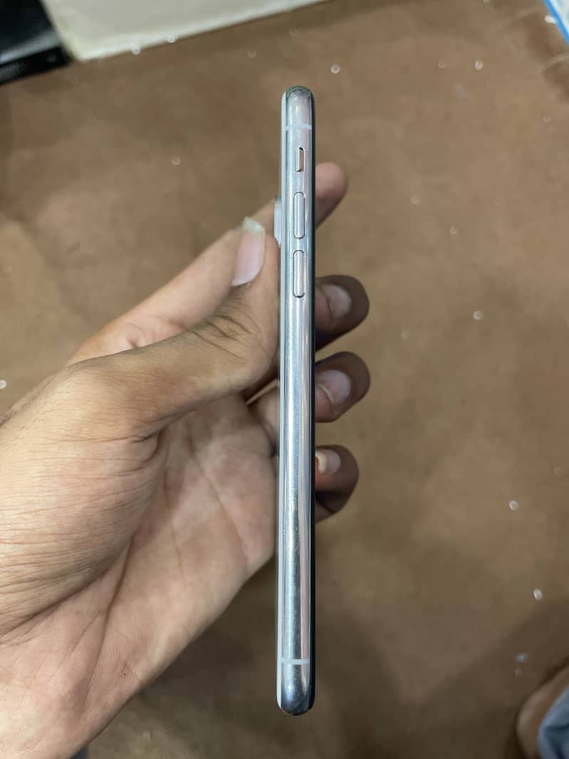 Apple iPhone X 1