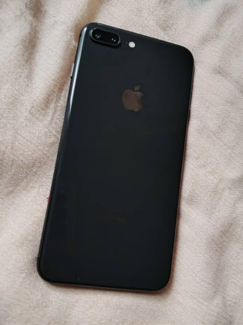 Apple iPhone 8 Plus 0