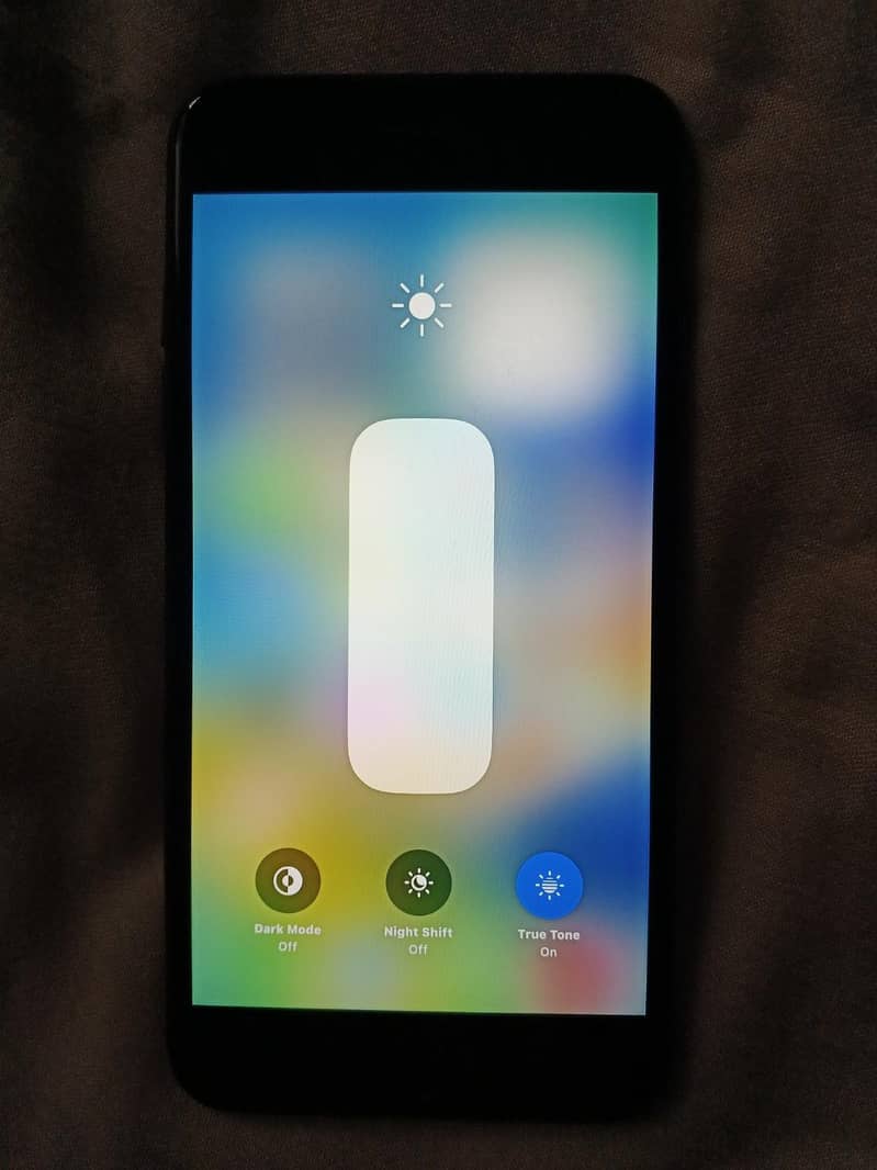 Apple iPhone 8 Plus 6