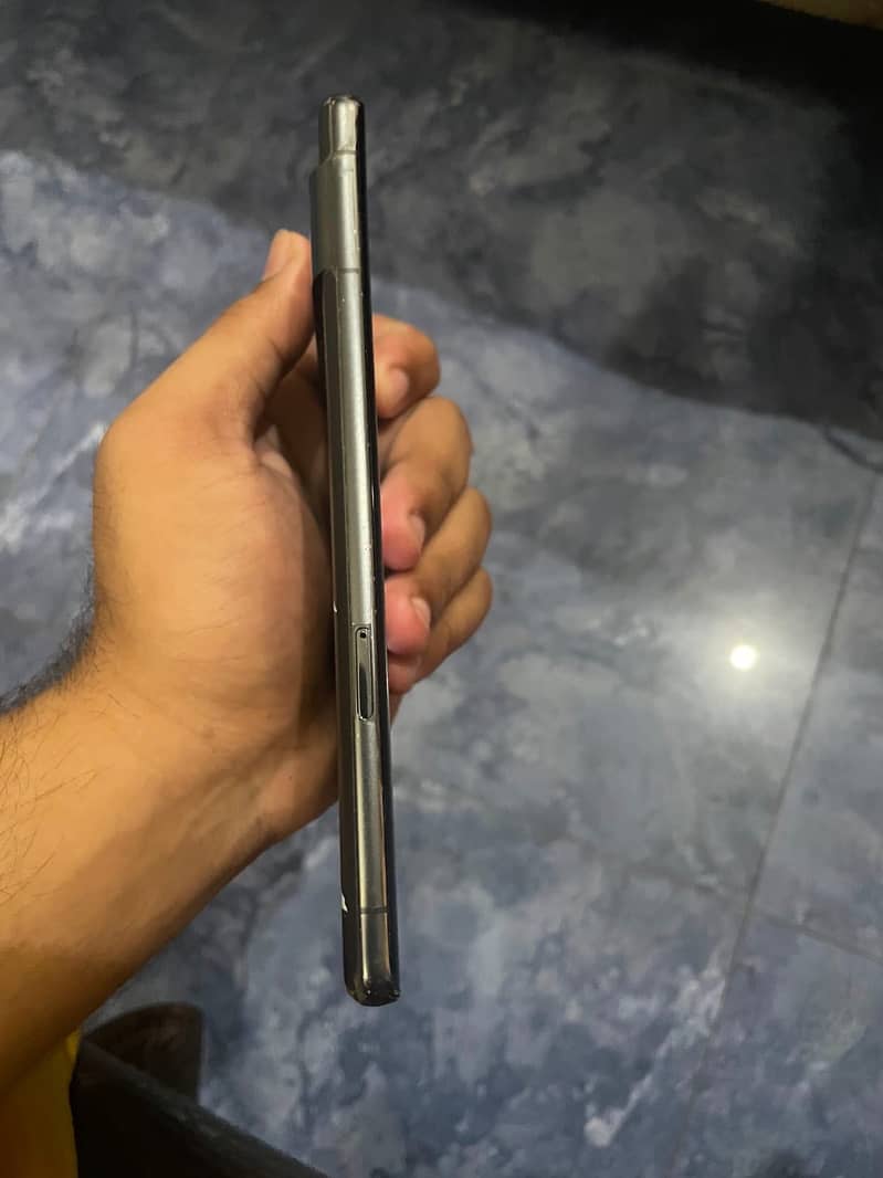Google pixel 7 pro 4