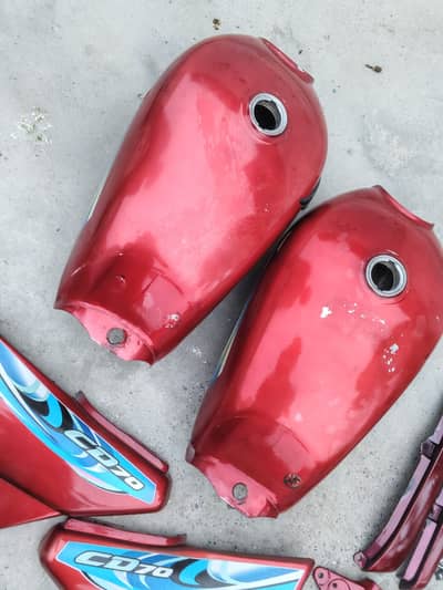 Motorcycle CD 70 Tanki tapa