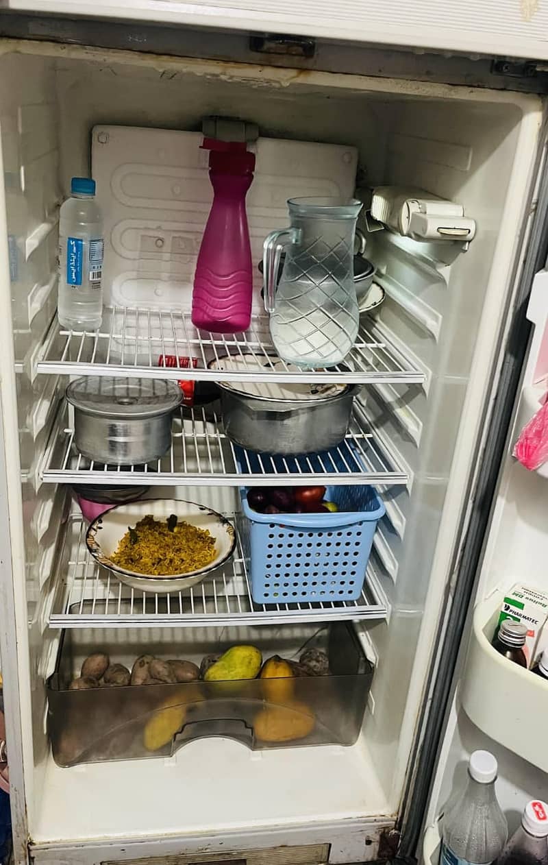Refrigerator 4