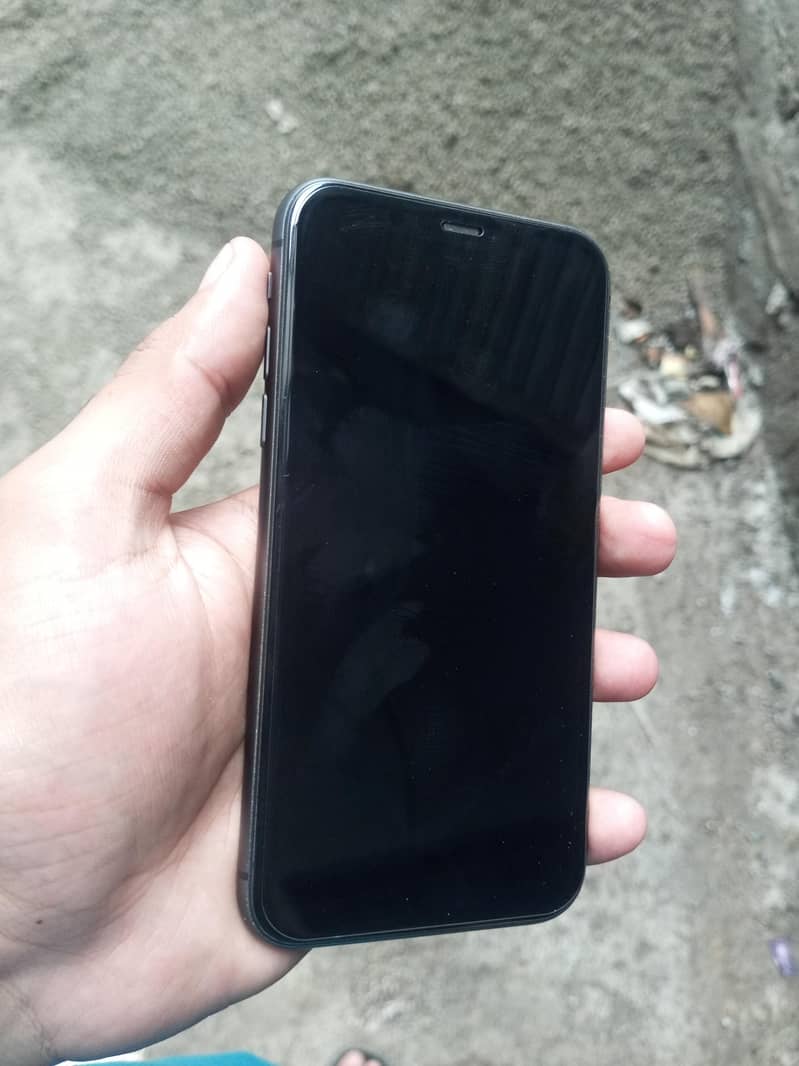 Apple iPhone 11 1