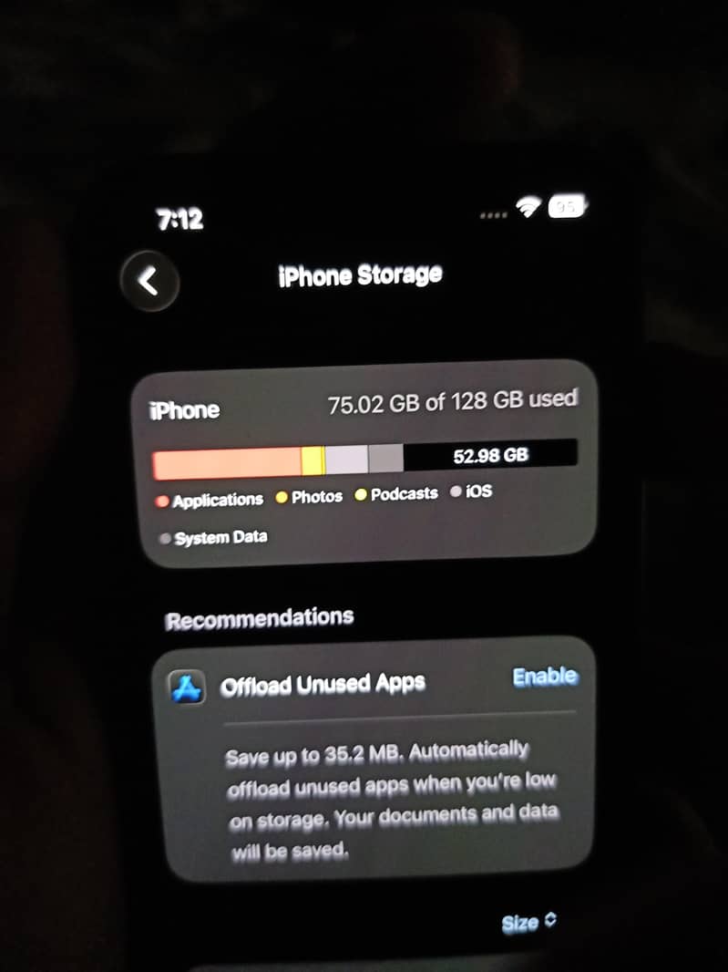 Apple iPhone 13 9