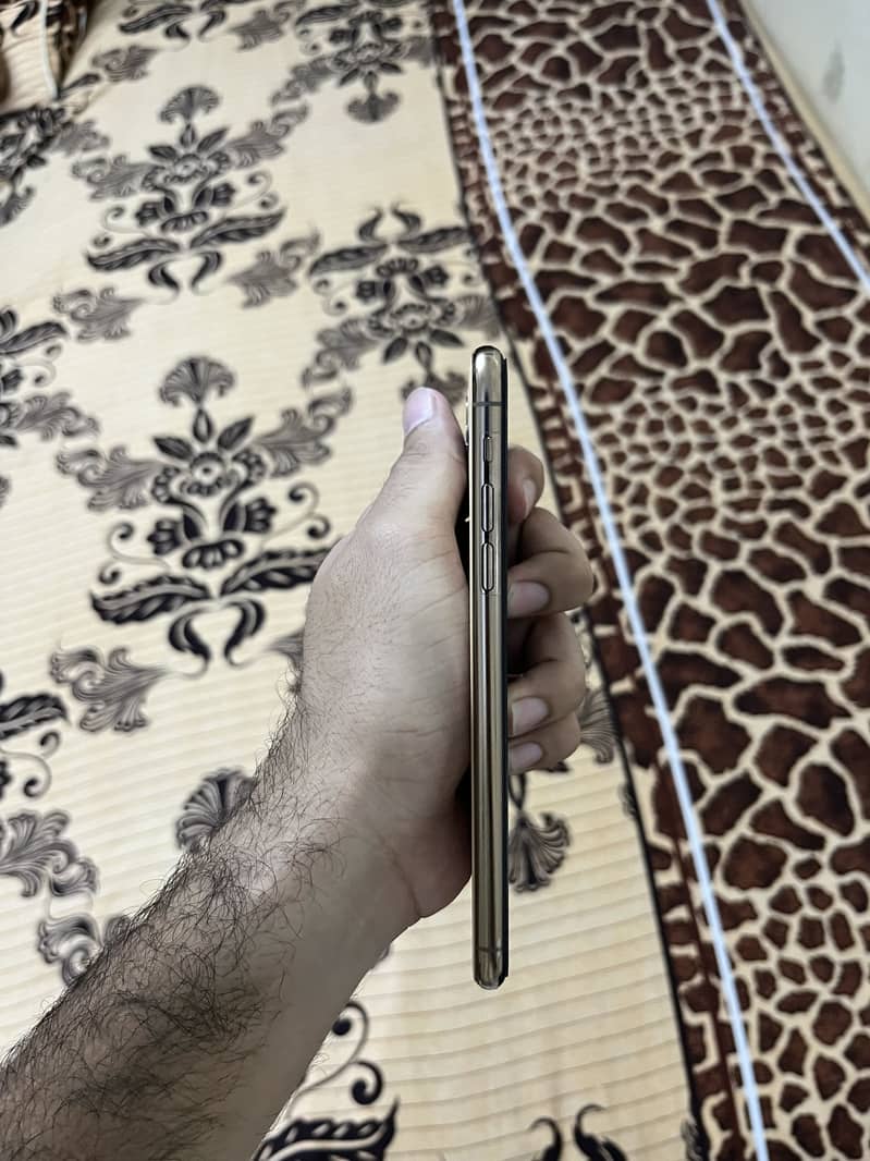 Iphone 11 Pro Max 7