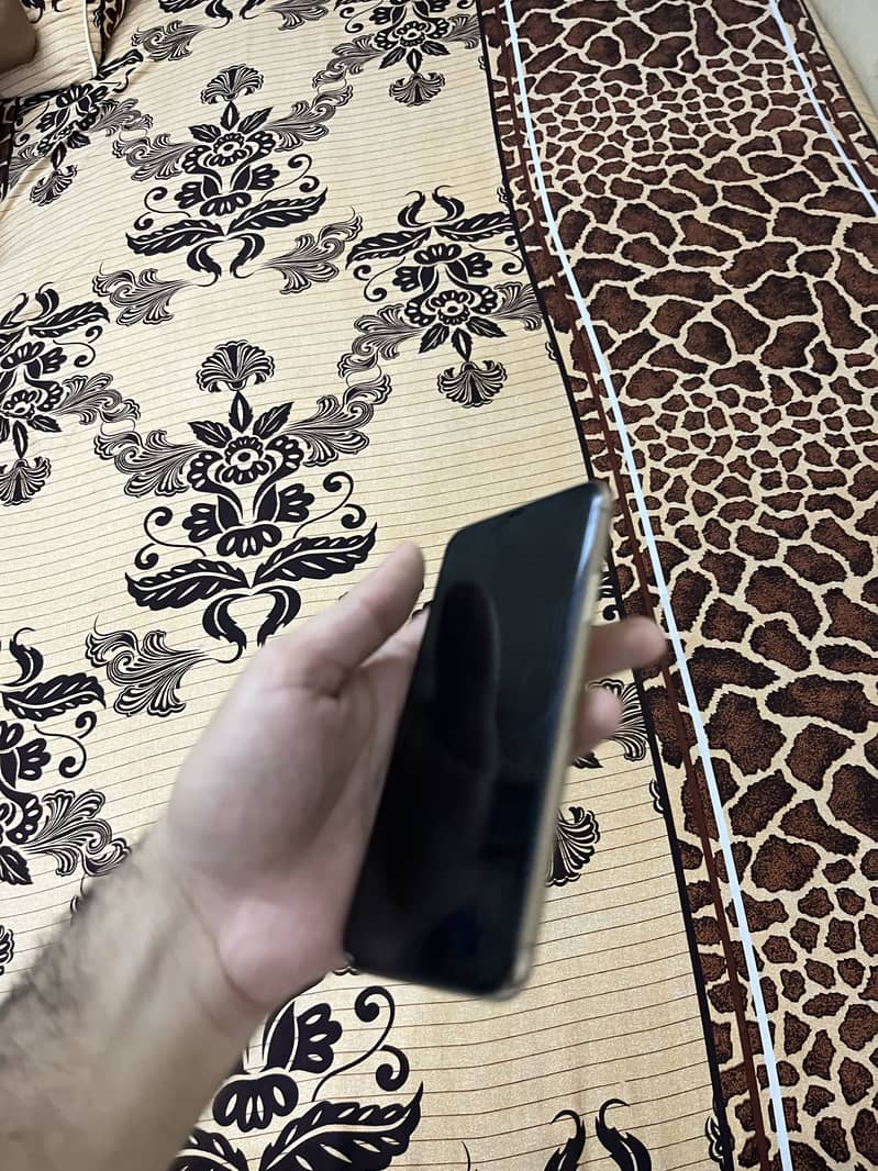 Iphone 11 Pro Max 8