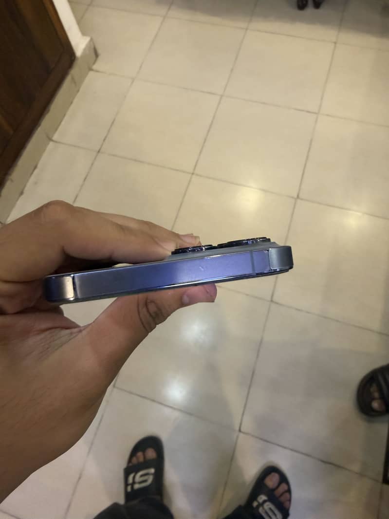 iphone 13 pro max 2