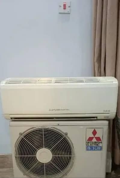 mitsubishi 1 Ton ac in very good condition