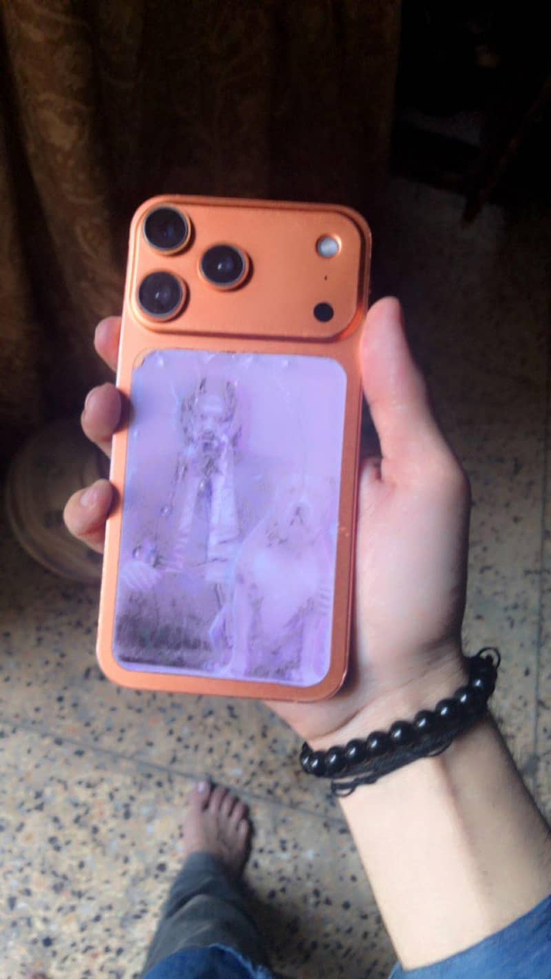 Apple iPhone 11 4