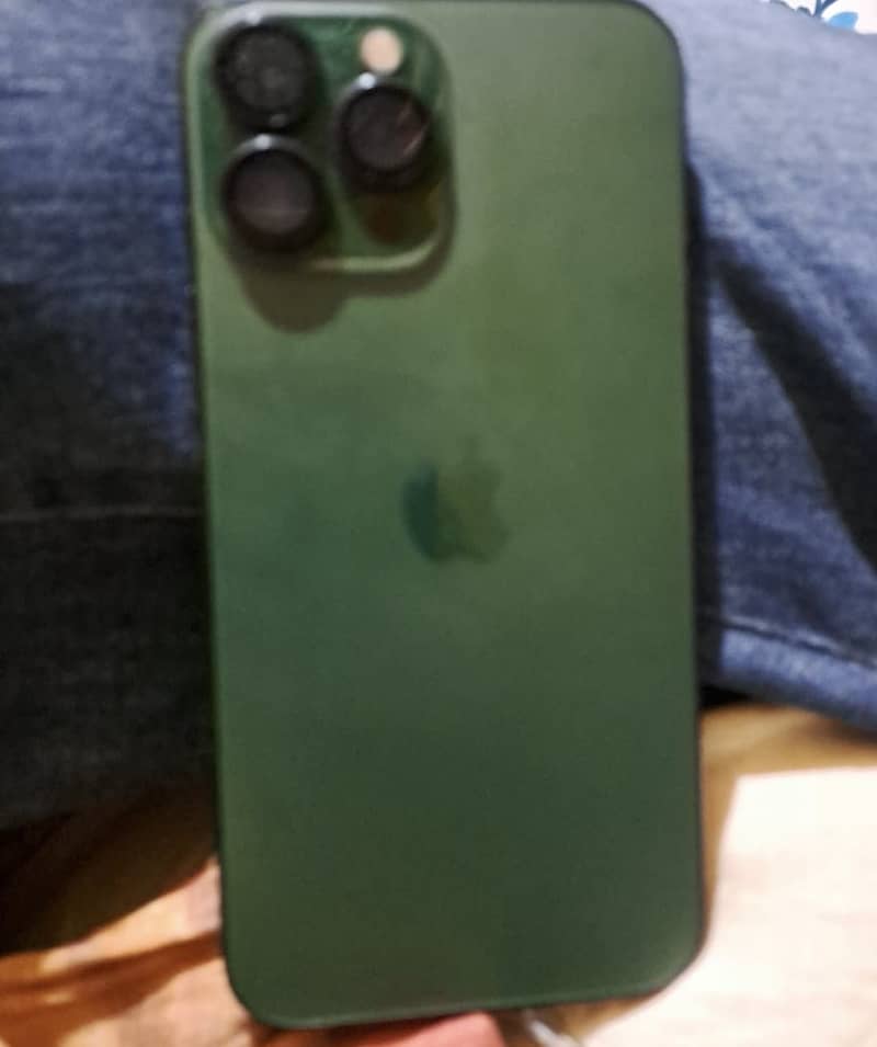 Apple iPhone 13 Pro Max 2