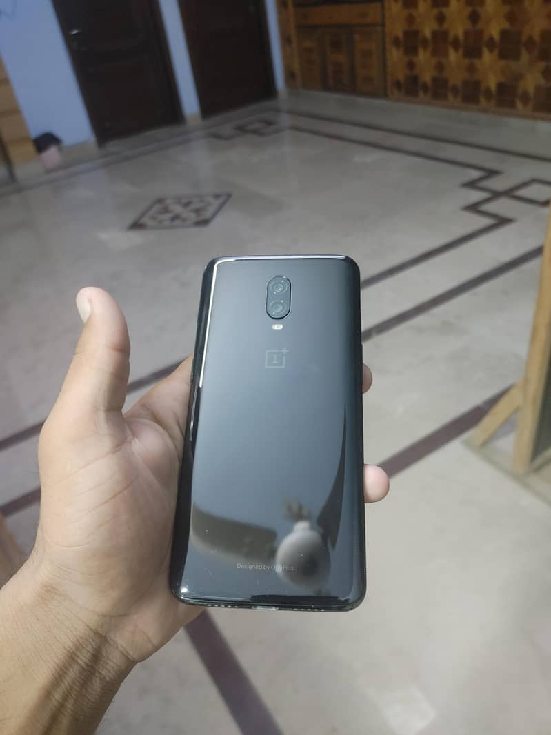 One Plus 6T 1
