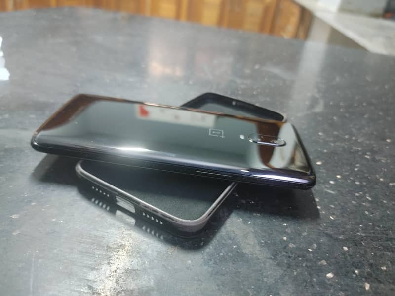 One Plus 6T 9