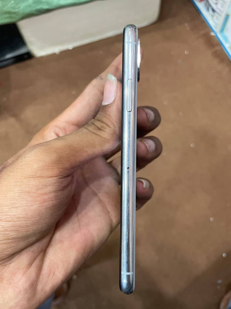 Apple iPhone X 2