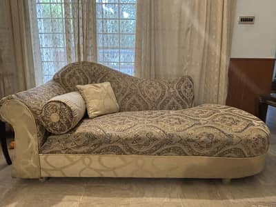 Dewan for Sale