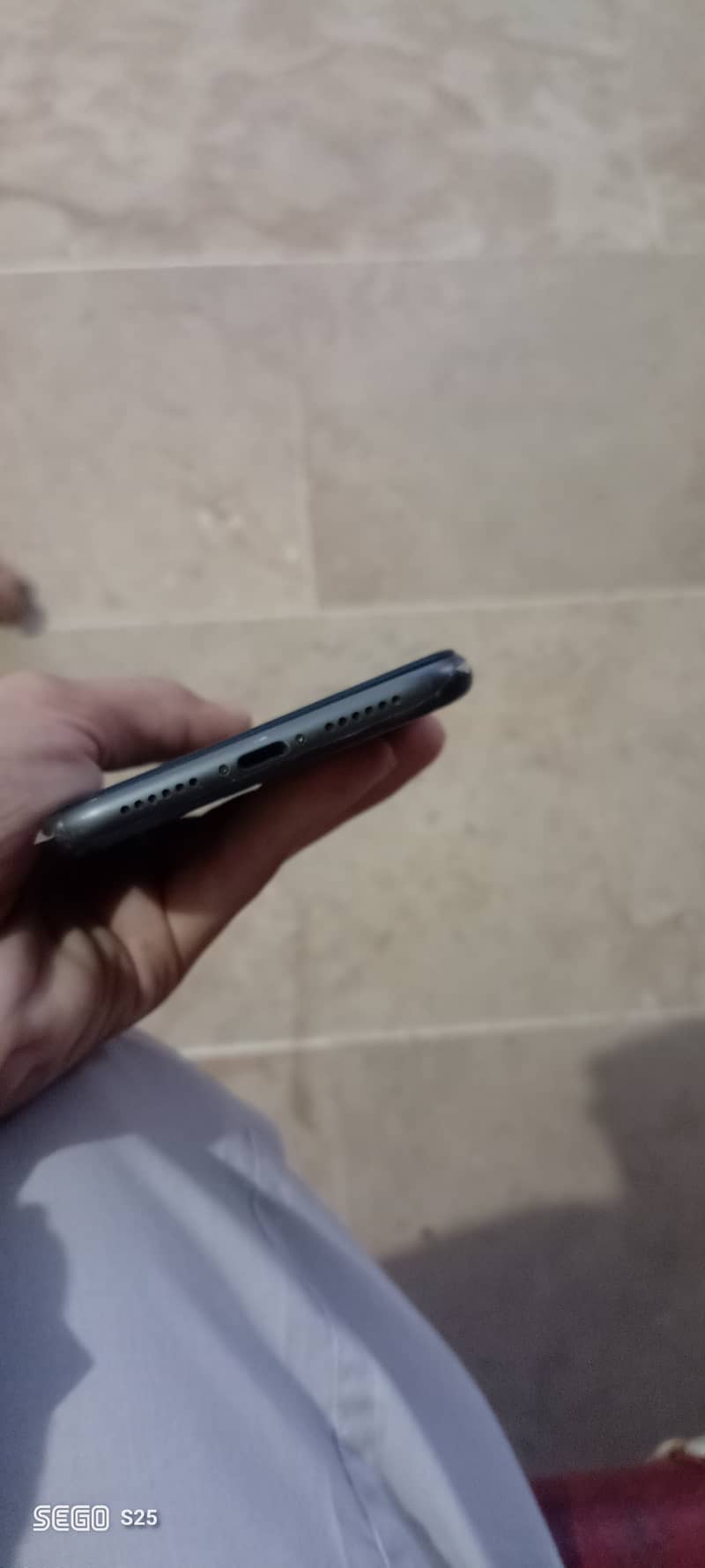 Apple iPhone 11 6