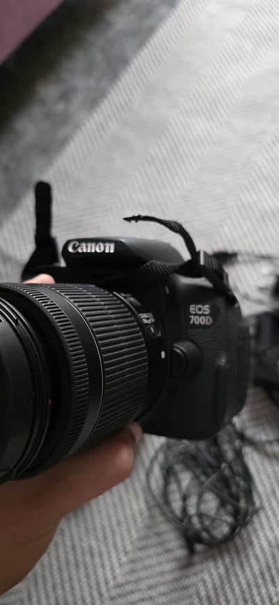 Canon 700D