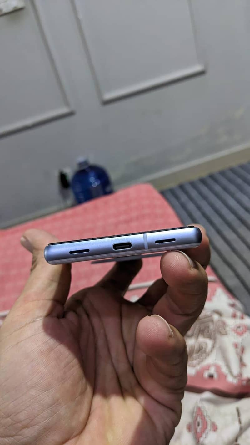 Google pixel 7A 3