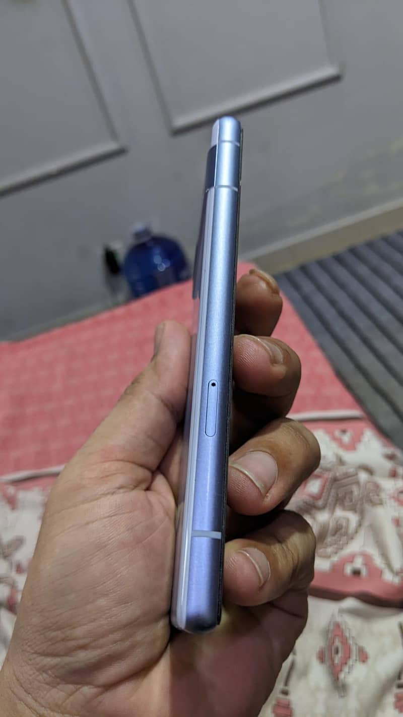 Google pixel 7A 4