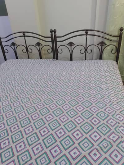 Rod Iron single bed