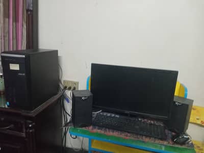 8GB RAM, 1GB graphic card, LED screen 22", along with key board,mouse