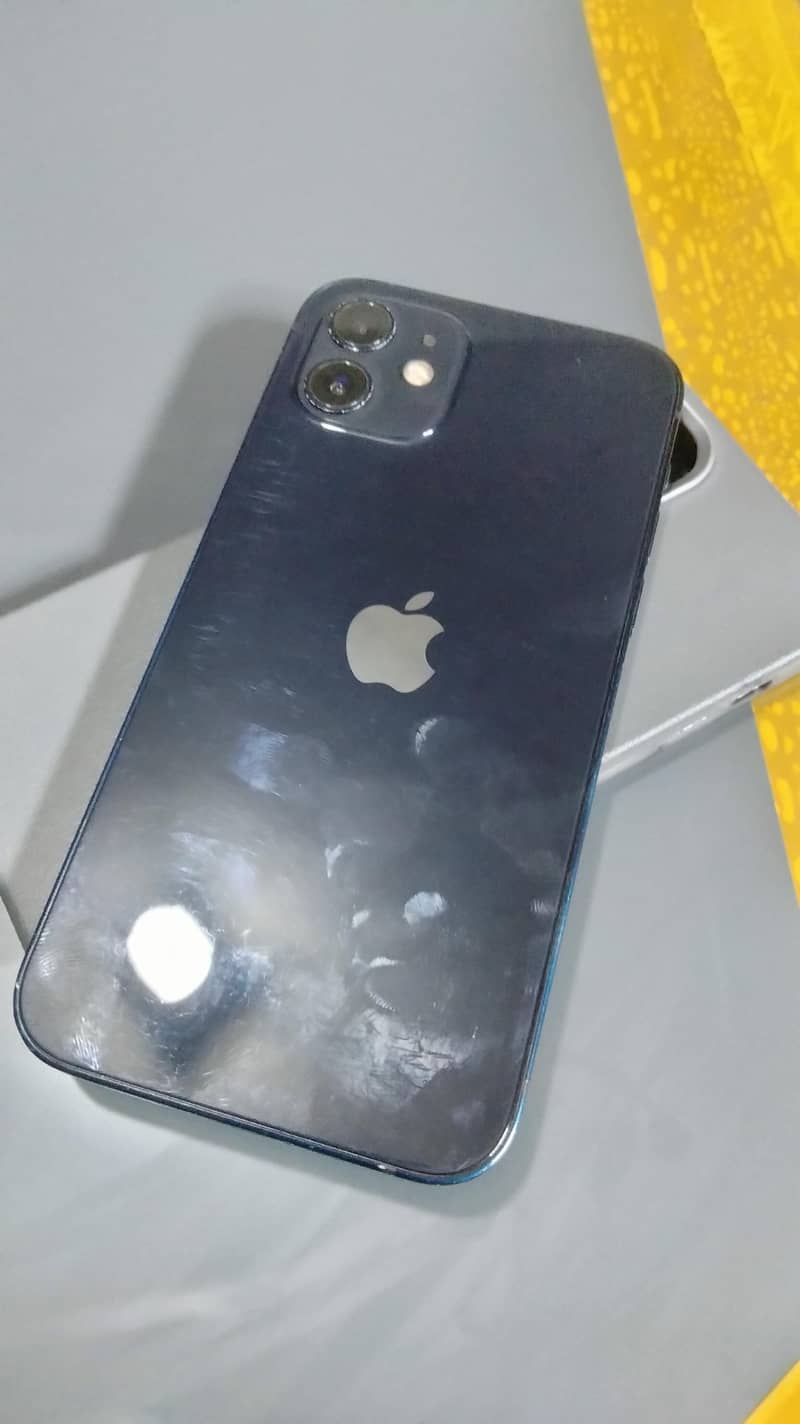 Apple iPhone 12 3