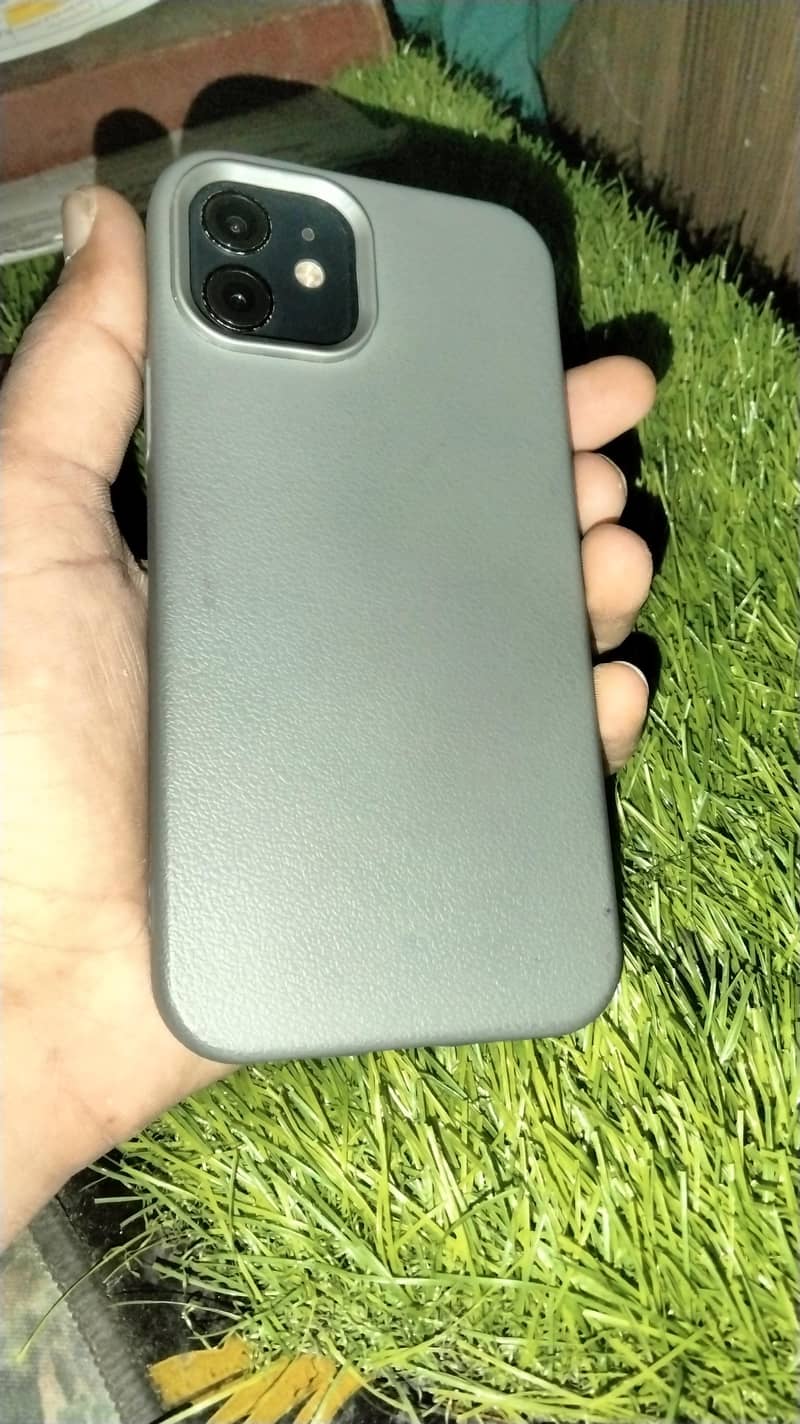 Apple iPhone 12 9