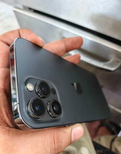 Apple iPhone 12 Pro Max