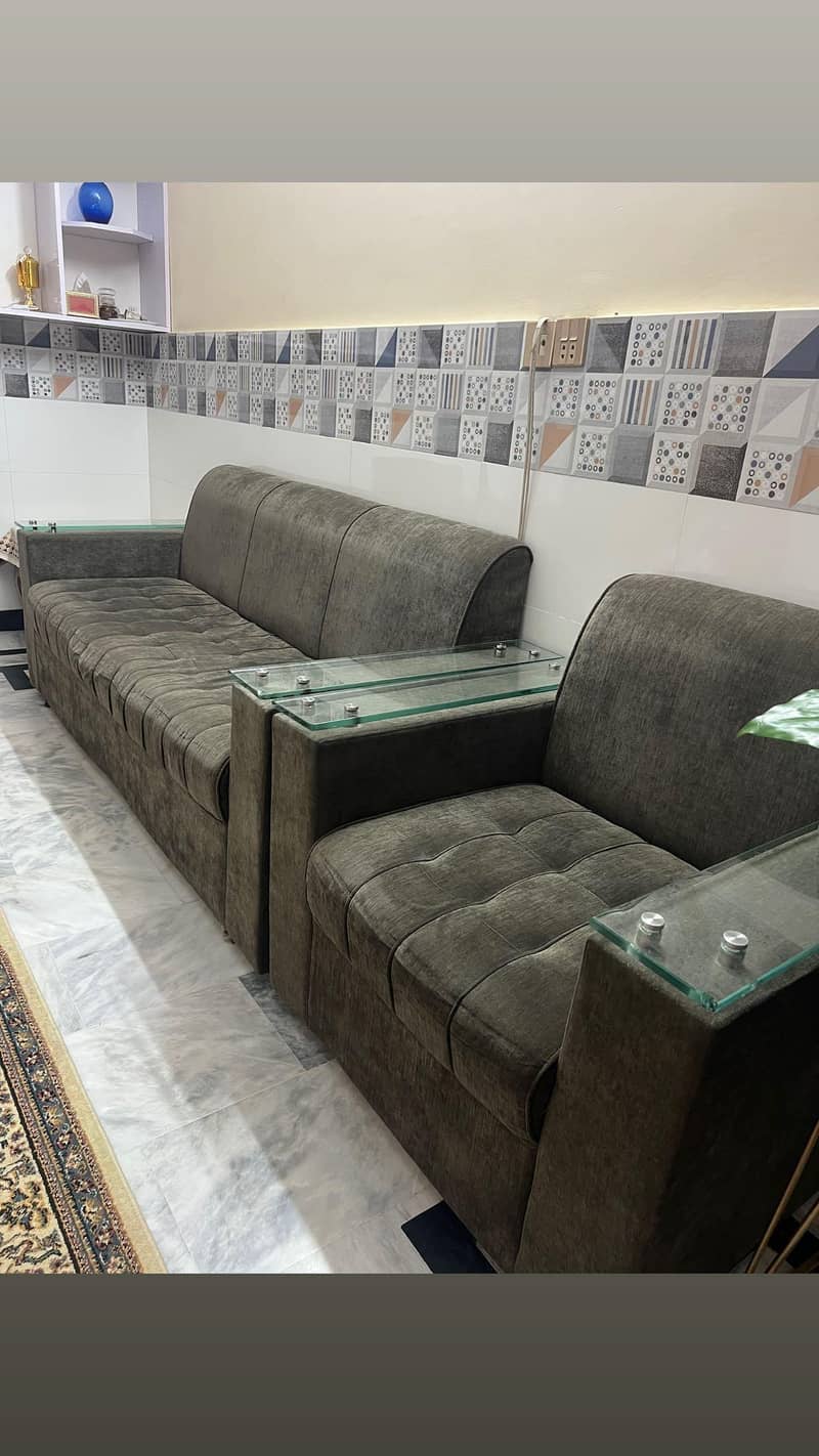 used sofas available 0