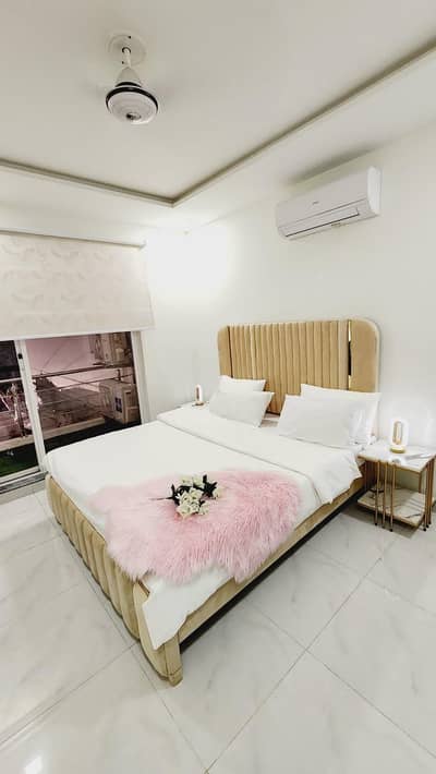 apartment available for per day contact us 03045269089