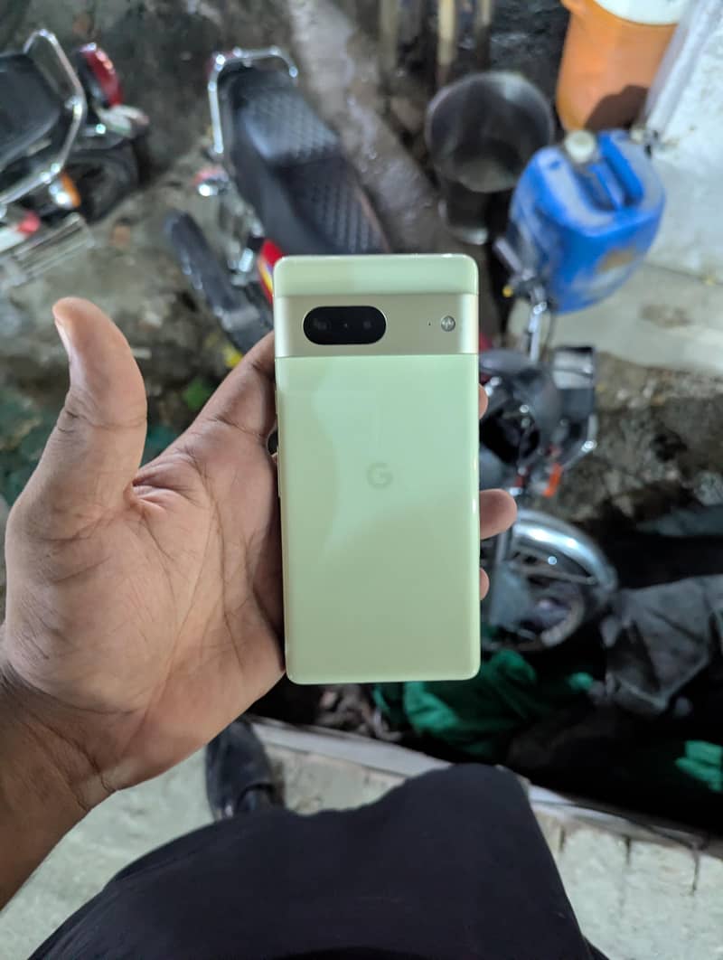 Google Pixel 7 0