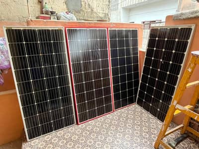 Solar panels with complete Assesories