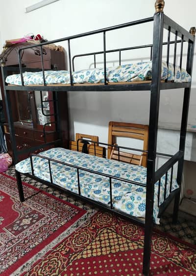 Bunk bed iron made good condition