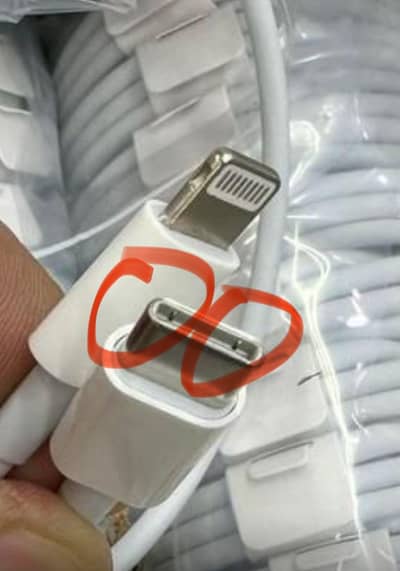 iPhone original brand new chargers available at good price